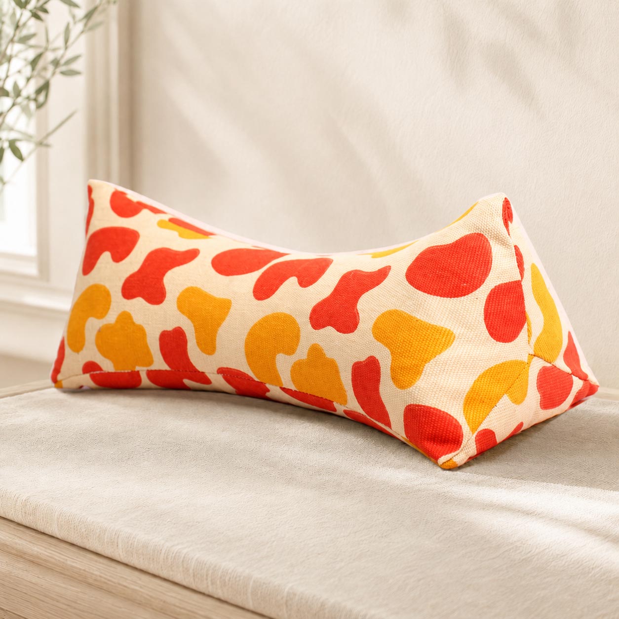Emperor Pillow Triangular 2